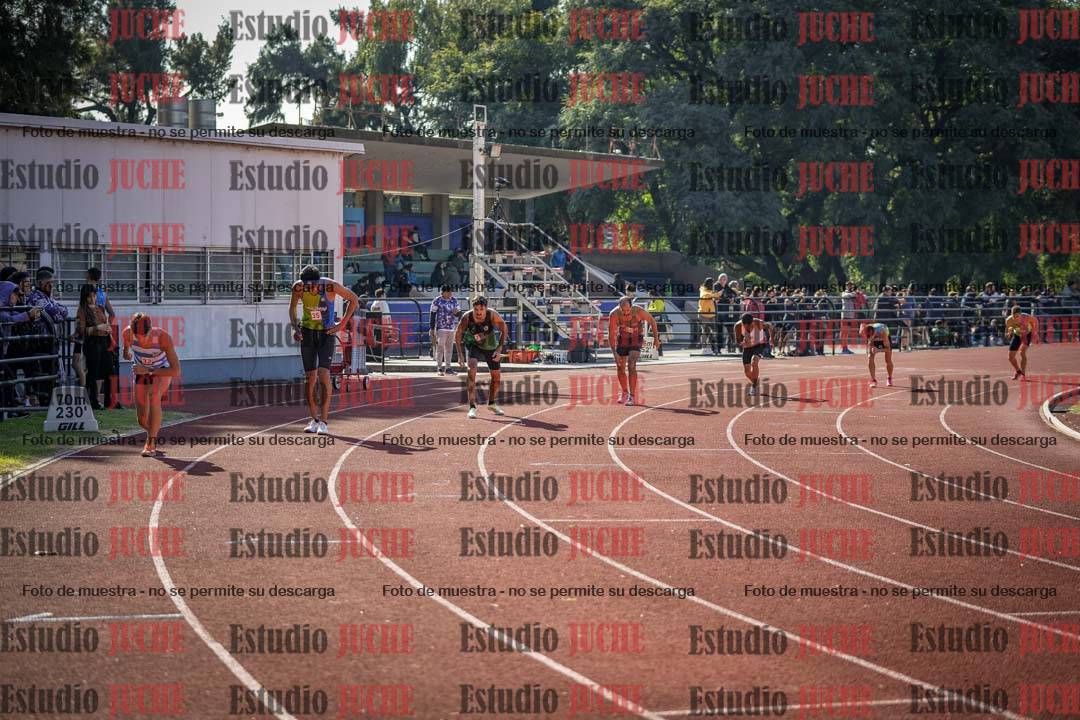 Fotos de los 800 m llanos de varones