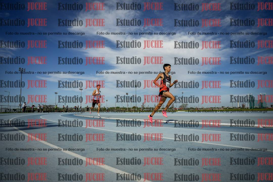 Fotos de los 3000 m llanos de varones