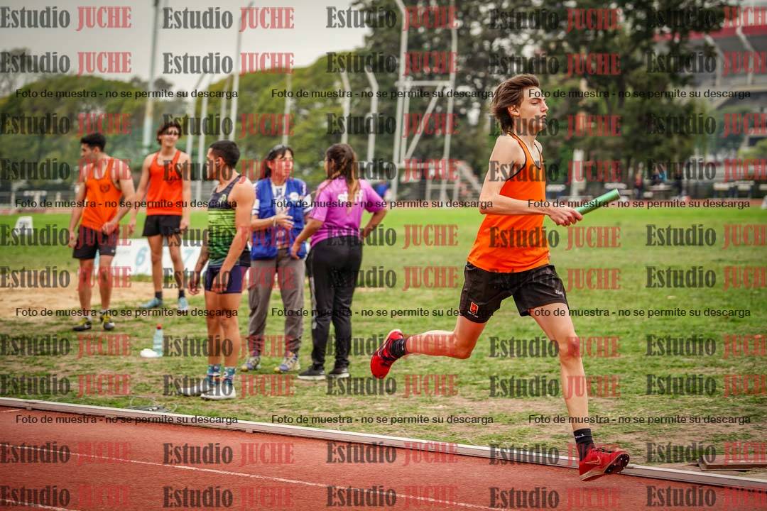 Fotos de las Postas 4x400 m de varones