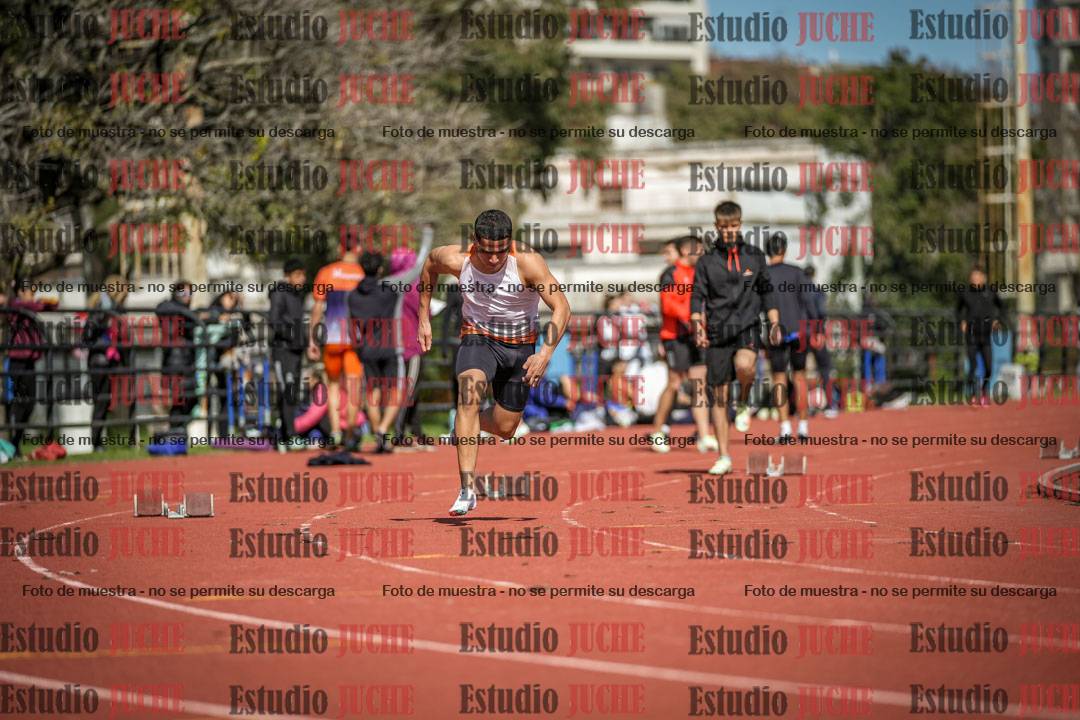 Fotos de los 200 m llanos de varones