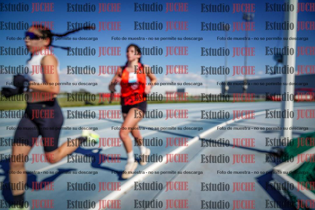 Fotos de los 5000 m llanos de mujeres y varones