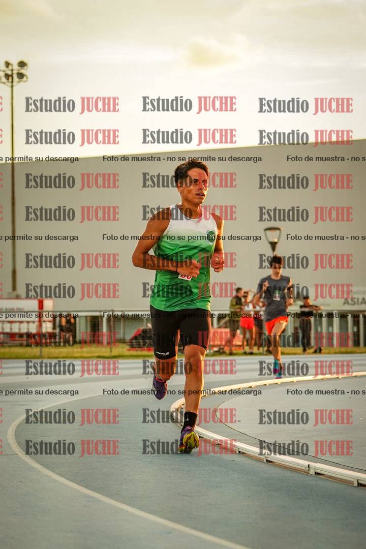 Fotos de los 3000 m llanos de varones
