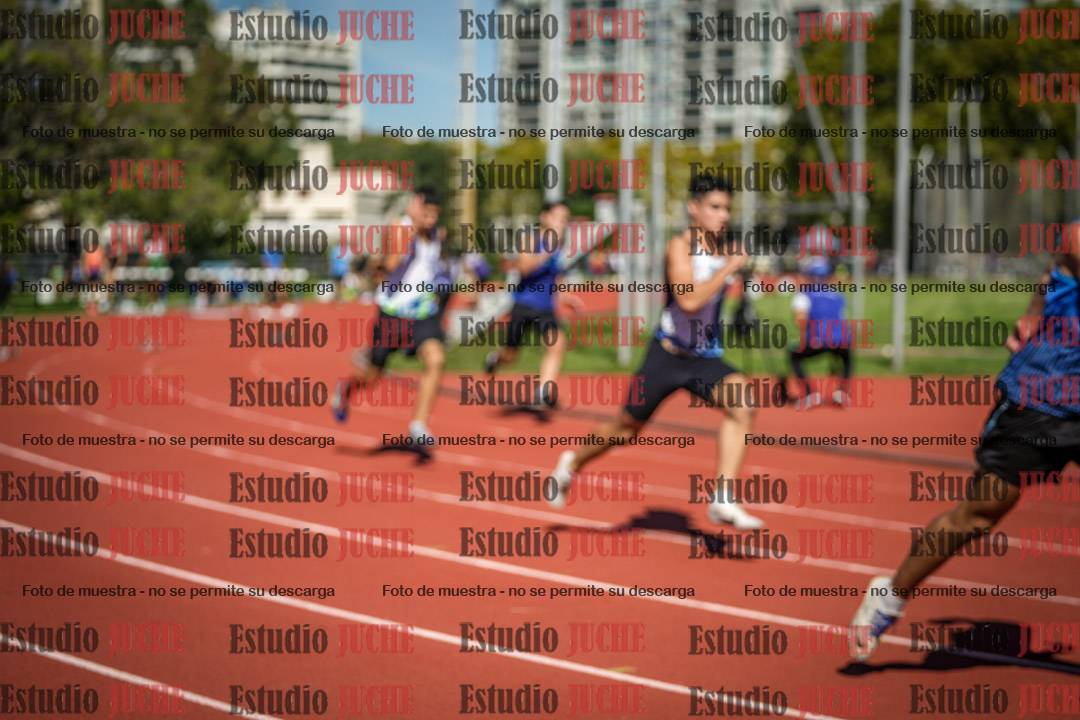 Fotos de los 200 m llanos de varones