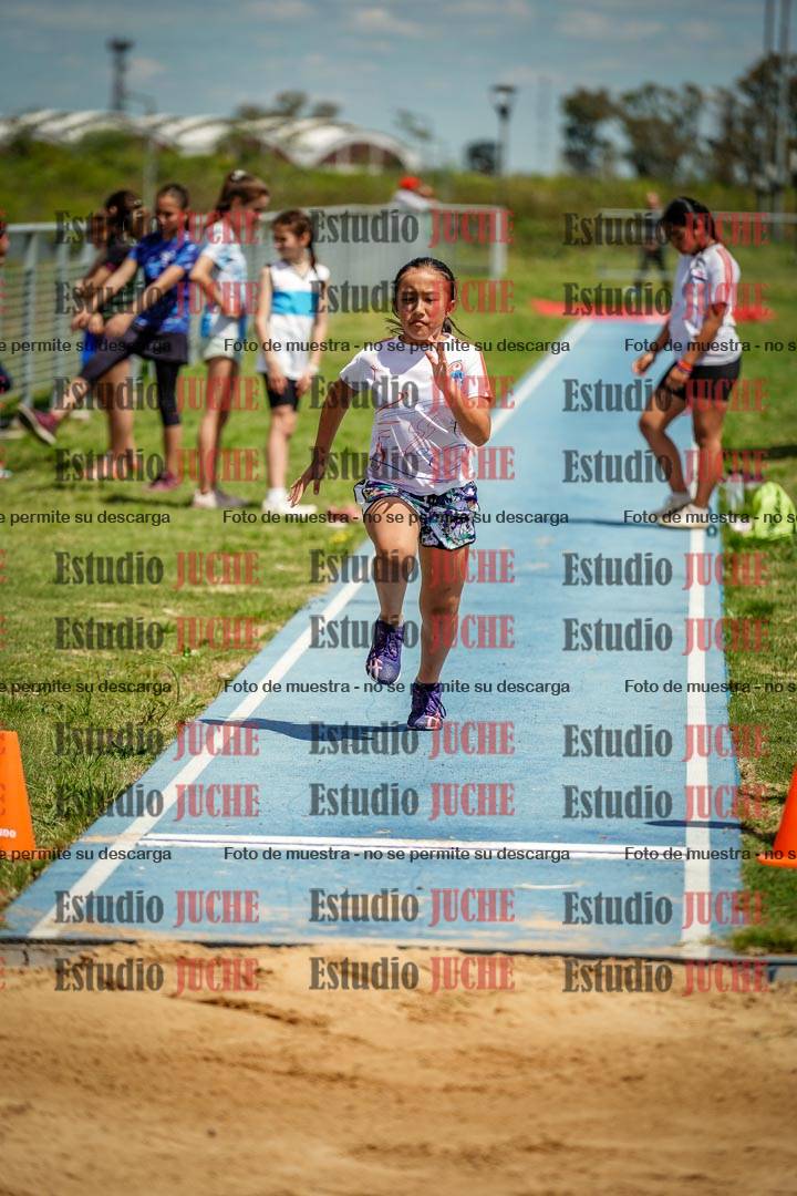 Fotos del salto en largo de mujeres - U12