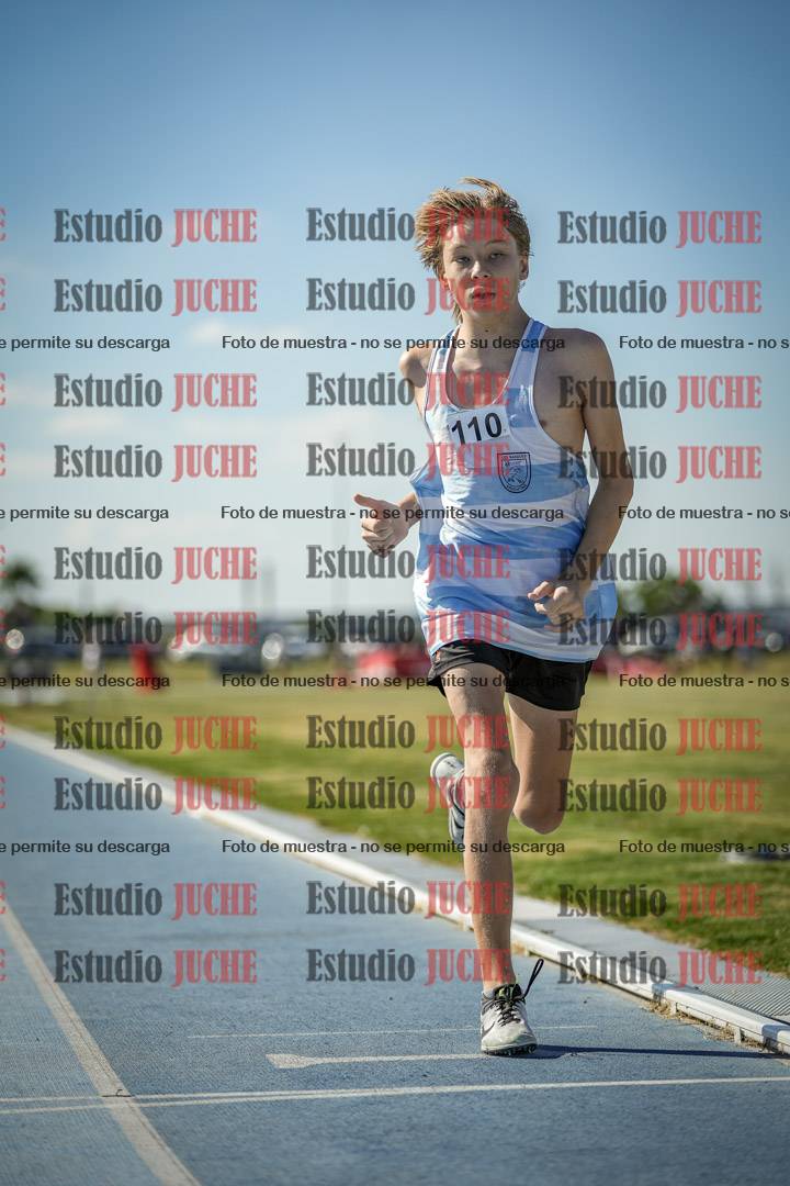 Fotos de los 600 m llanos de varones