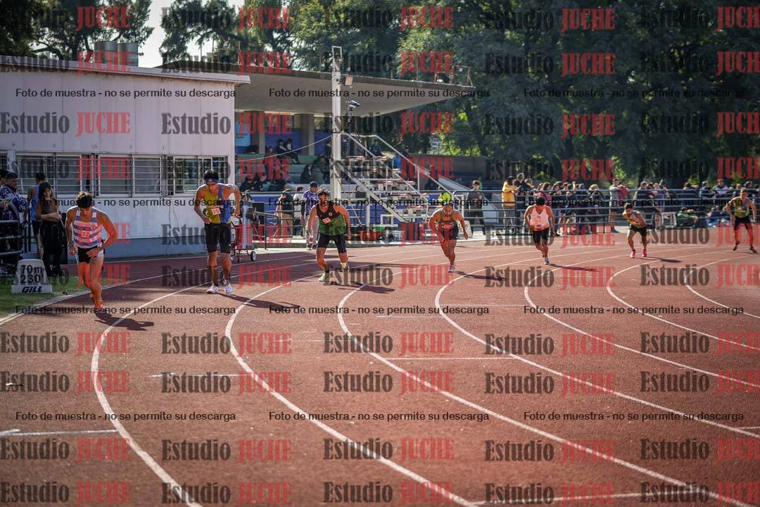Fotos de los 800 m llanos de varones