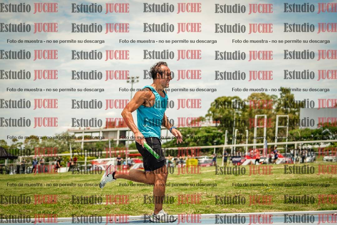 Fotos durante el transcurso de los relevos 20' para running teams - serie 2