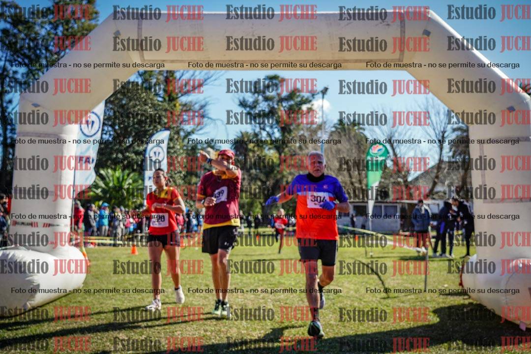 Fotos de la llegada del cross de 1500 m