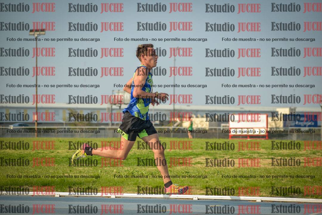 Fotos de los 3000 m llanos de varones