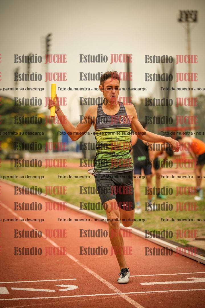 Fotos de las Postas 4x400 m de varones