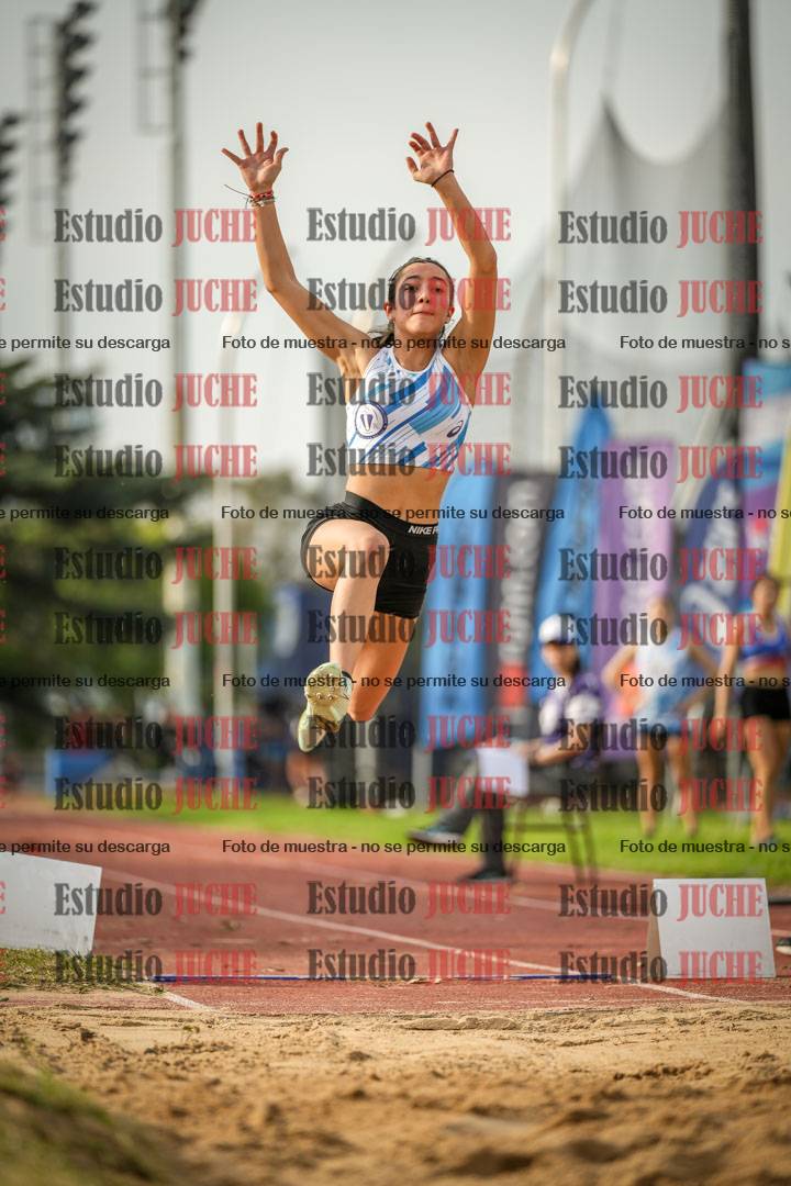 Fotos del salto en largo de mujeres