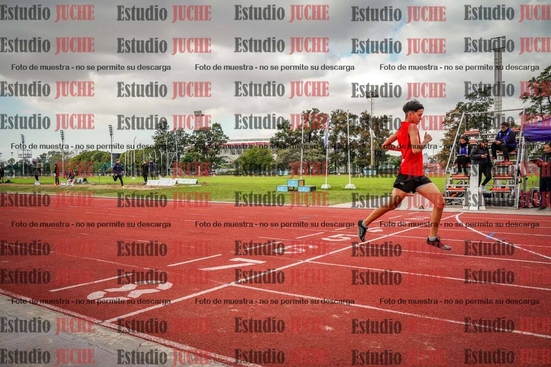 Fotos de los 400 m llanos de varones