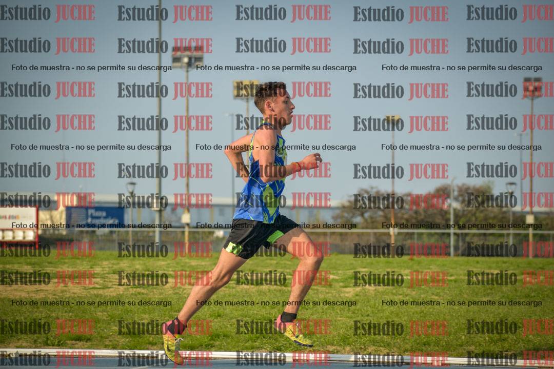 Fotos de los 3000 m llanos de varones