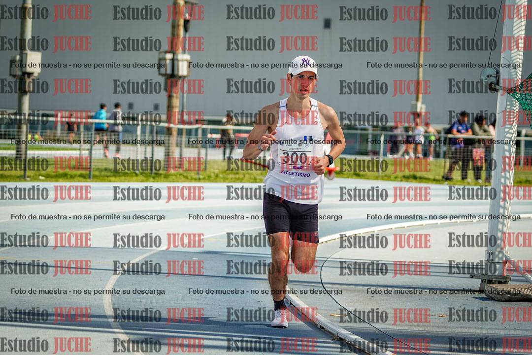 Fotos de los 3000 m llanos de varones