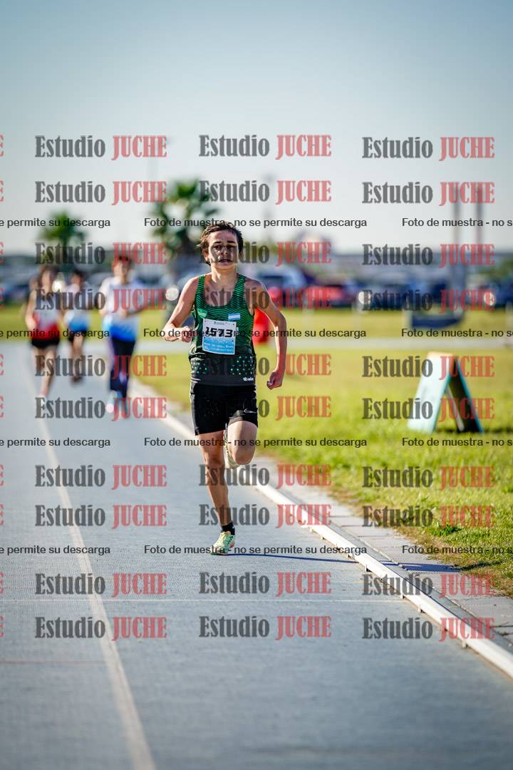 Fotos de los 2000 m llanos de varones