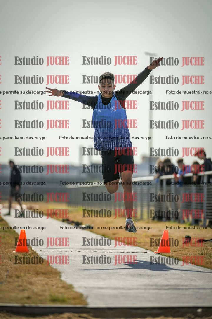 Fotos del salto triple de varones