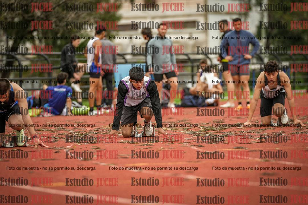 Fotos de los 200 m llanos de varones