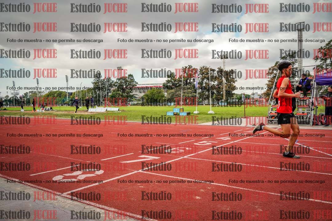 Fotos de los 400 m llanos de varones