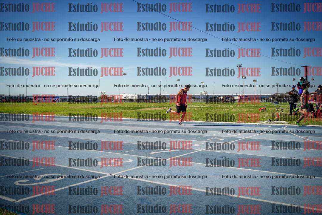 Fotos de los 400 m llanos de varones