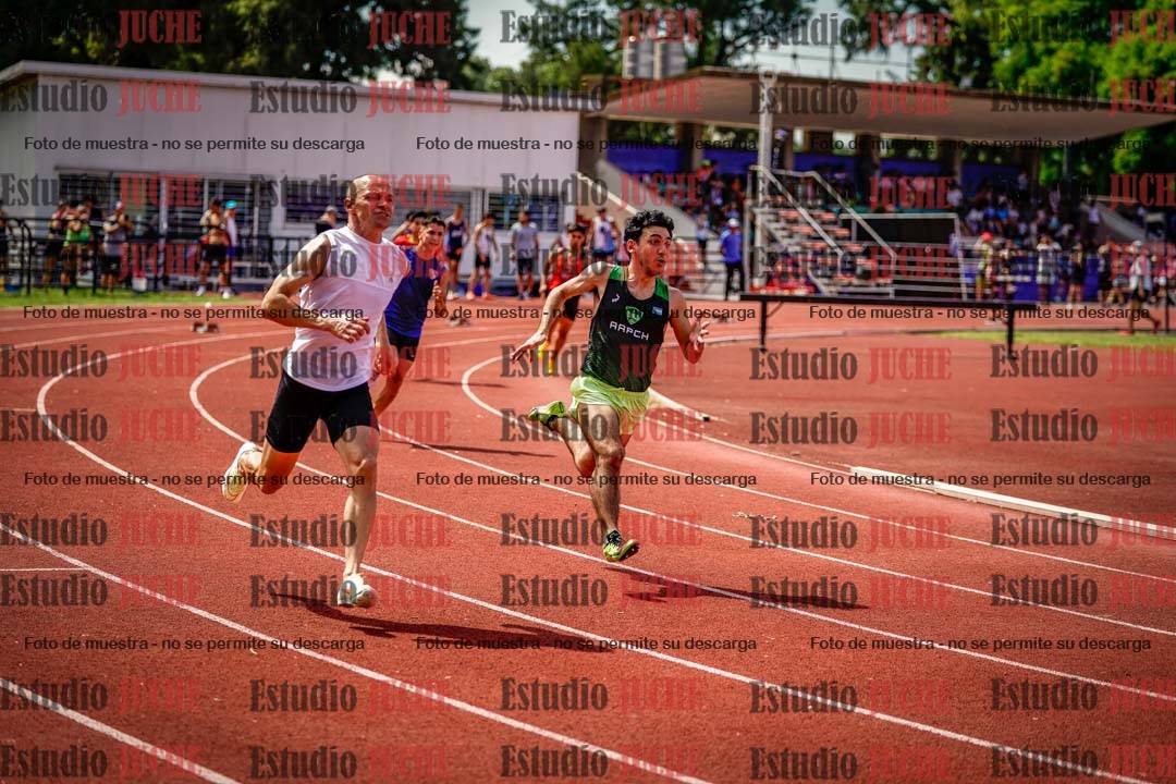 Fotos de los 400 m llanos de varones