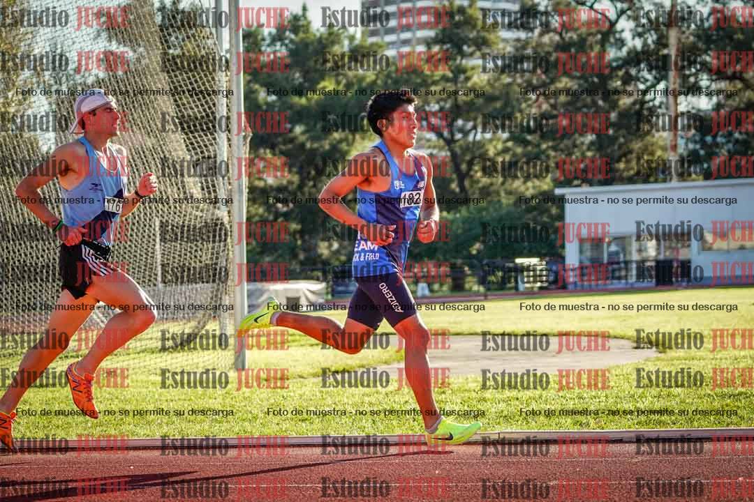 Fotos de los 3000 m llanos de varones