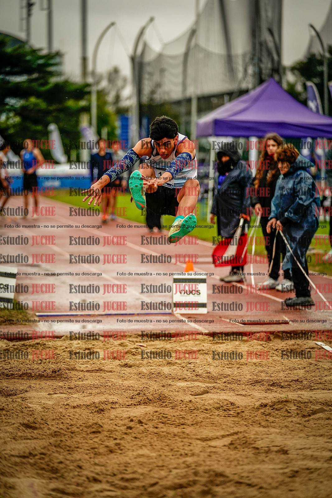 Fotos del salto en largo de varones - decatlón 2
