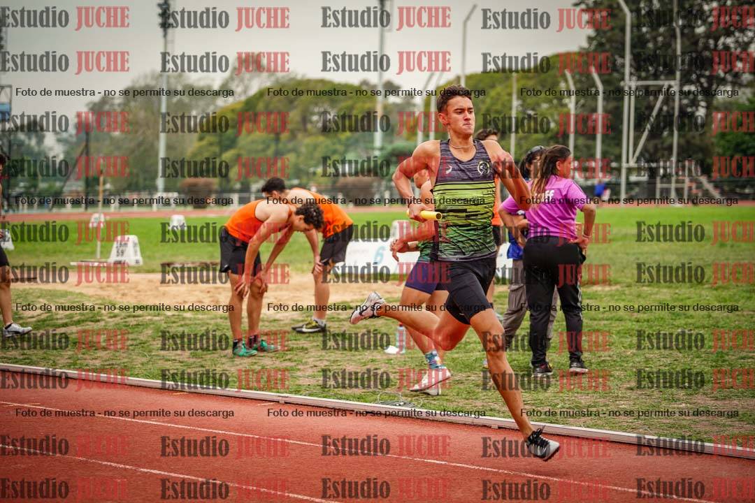 Fotos de las Postas 4x400 m de varones
