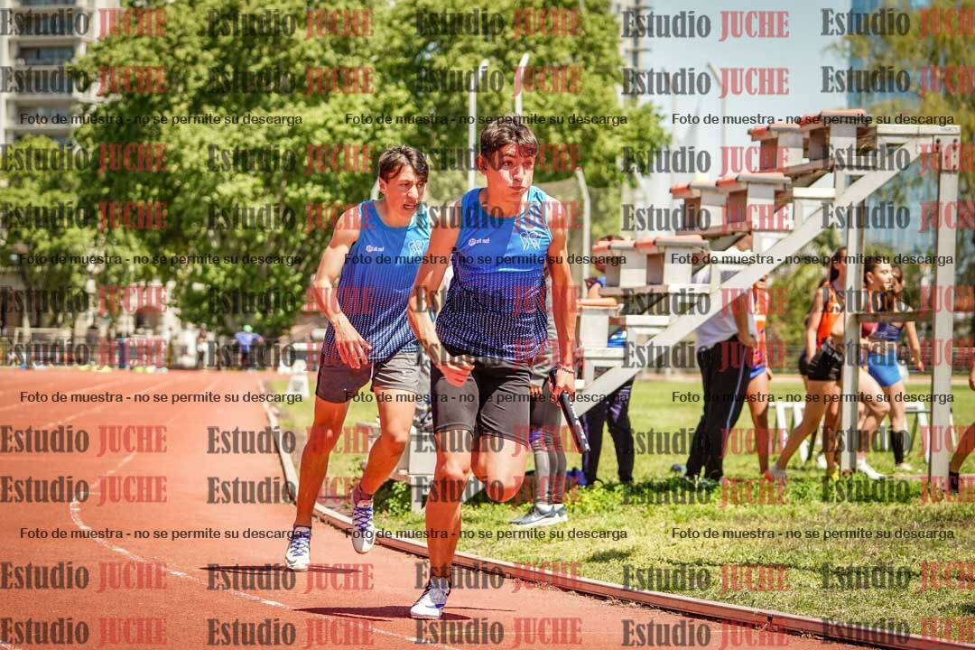 Fotos de las Postas 8x200 m de mujeres y varones - FINAL