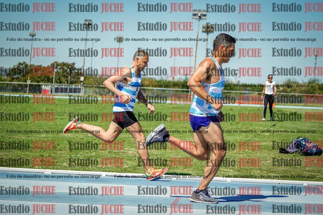 Fotos de los 800 m llanos de varones