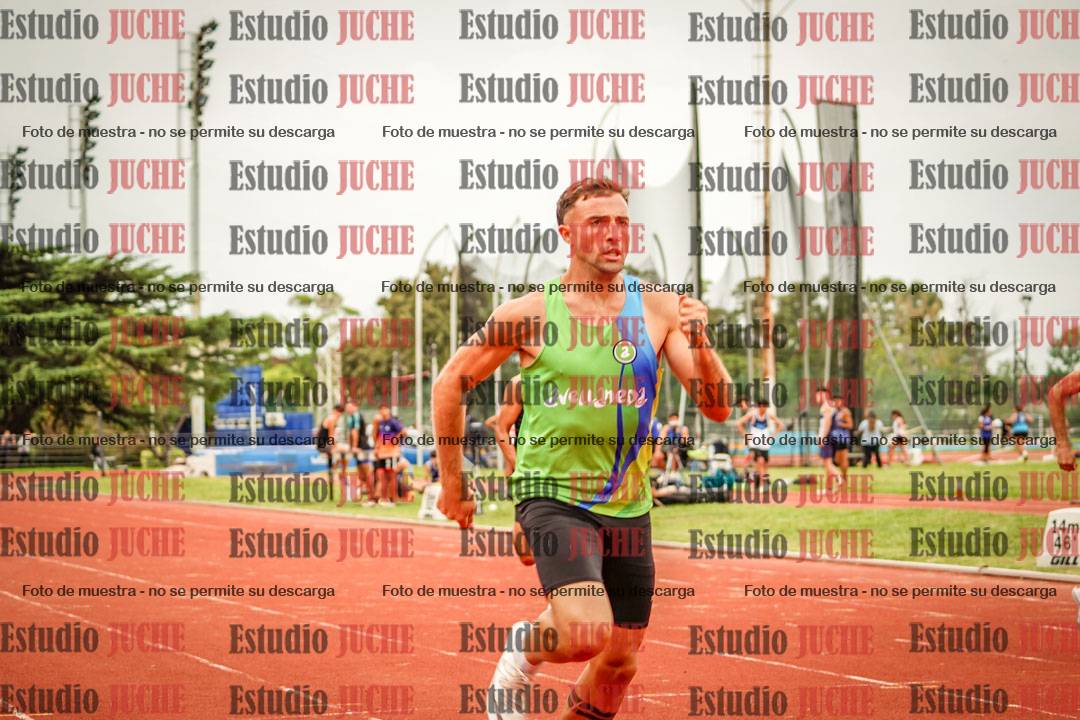 Fotos de los 400 m llanos de varones