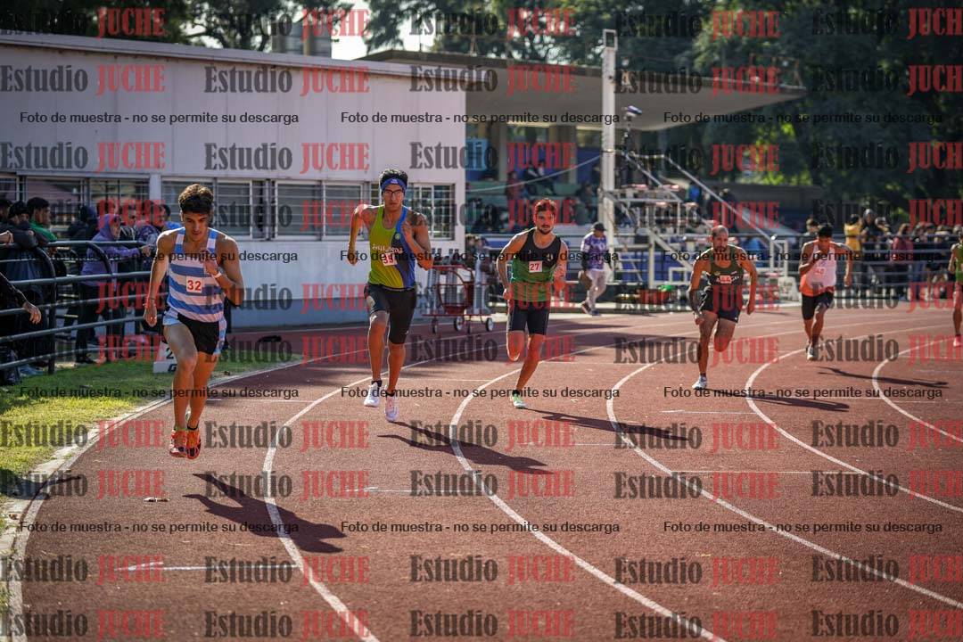 Fotos de los 800 m llanos de varones