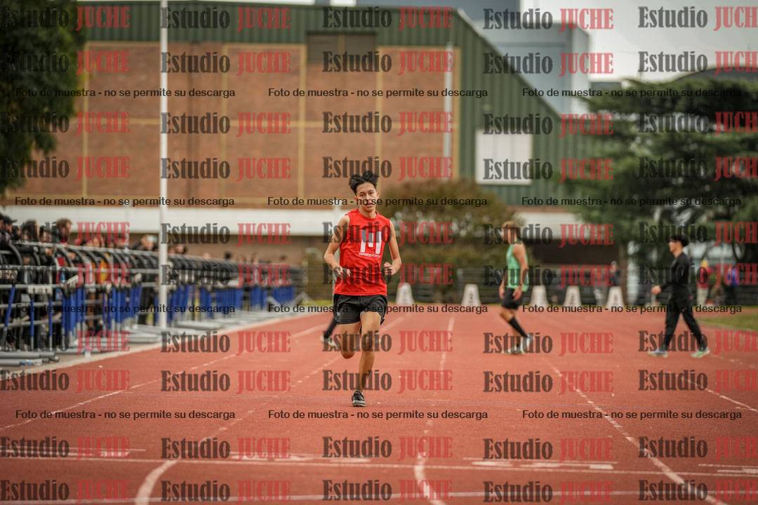 Fotos de los 400 m llanos de varones