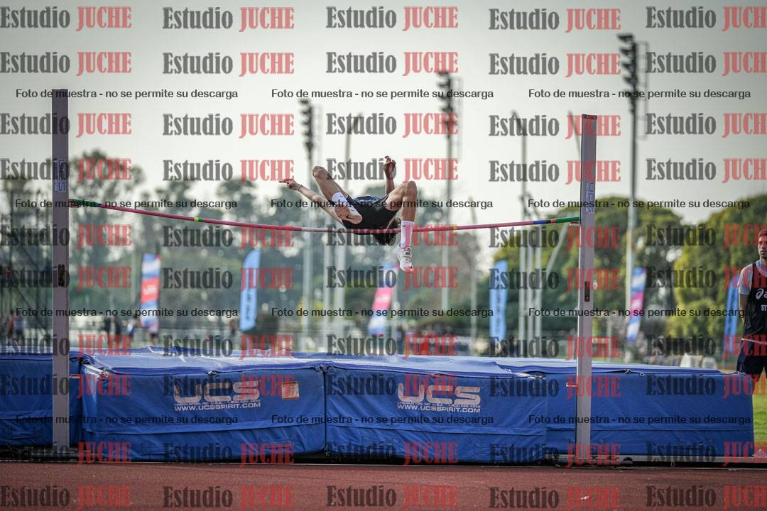 Fotos del salto en alto de varones