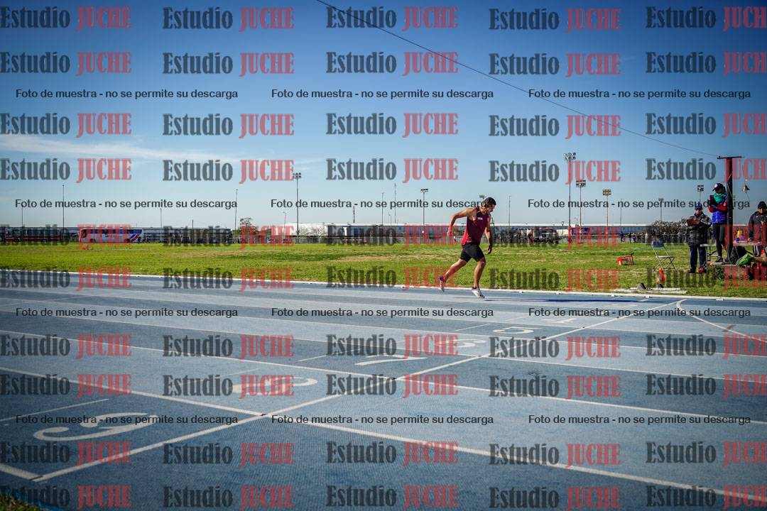 Fotos de los 400 m llanos de varones