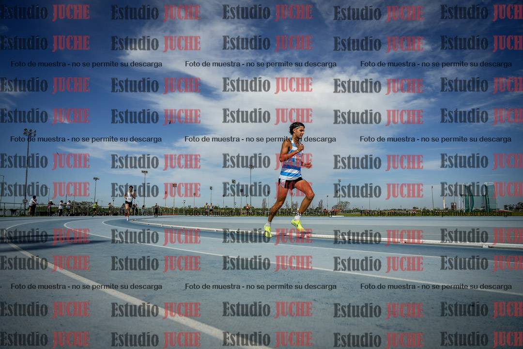 Fotos de los 3000 m llanos de varones