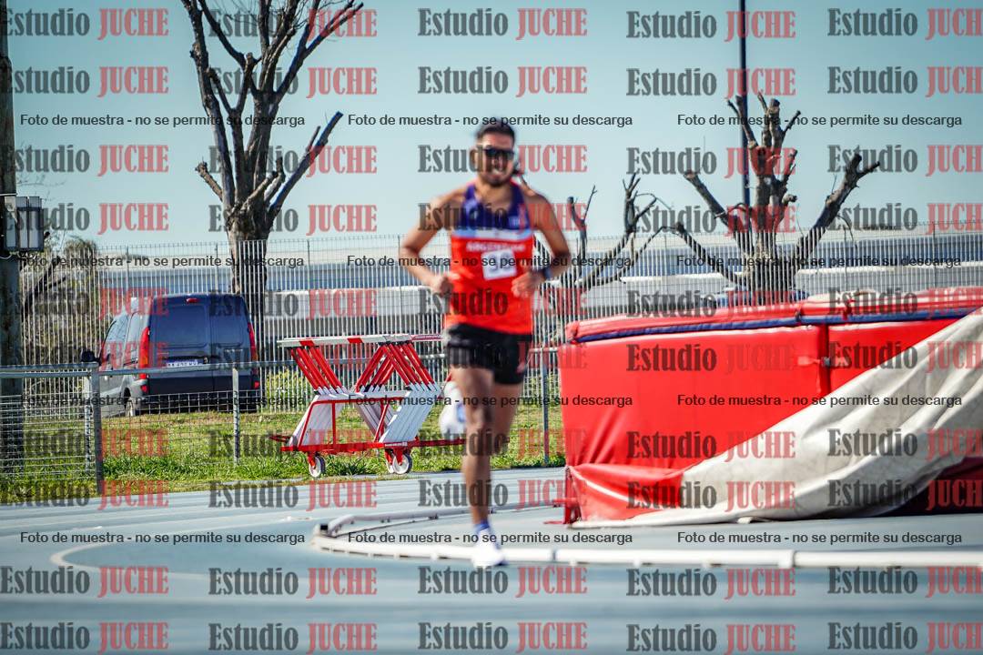 Fotos de los 5000 m llanos de mujeres y varones