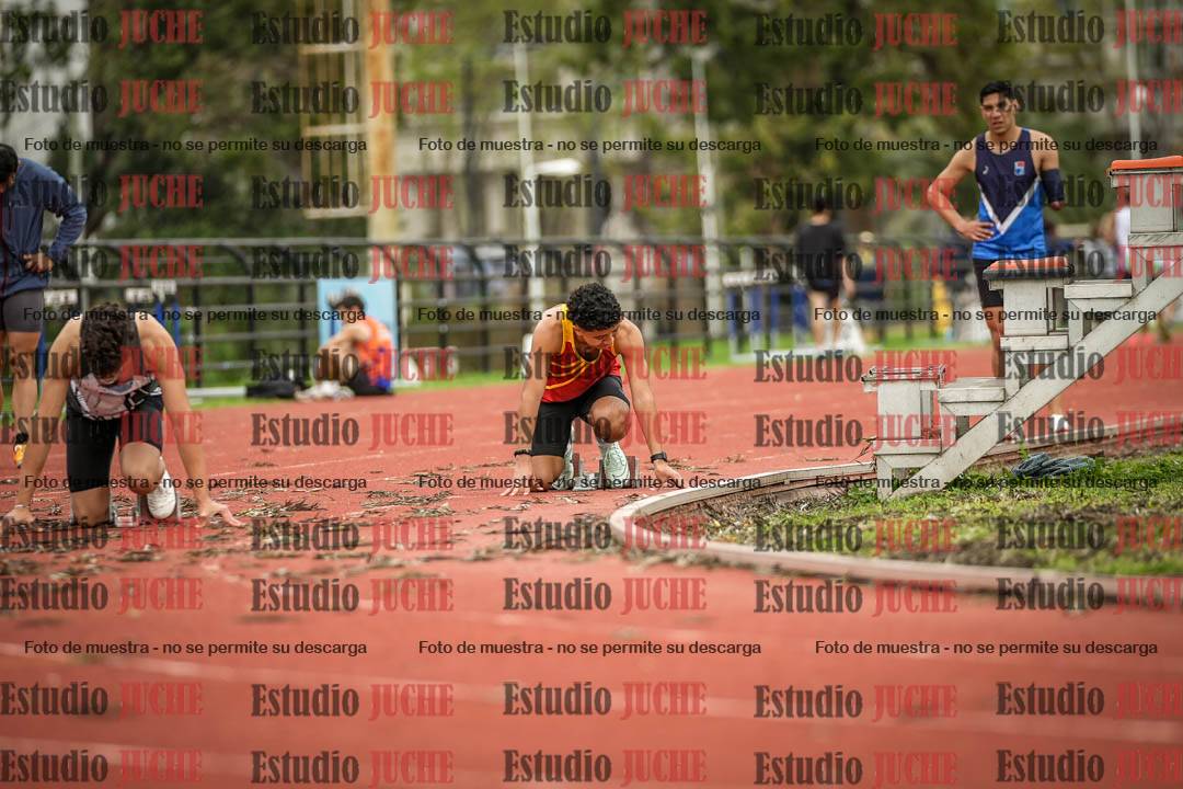 Fotos de los 200 m llanos de varones