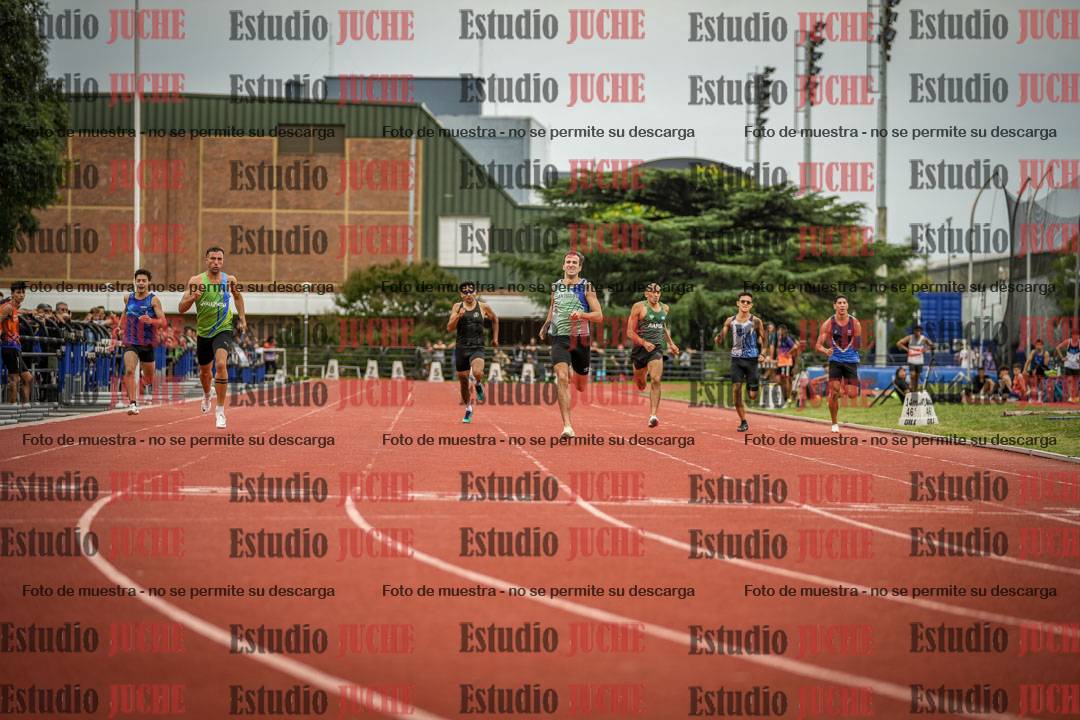 Fotos de los 400 m llanos de varones