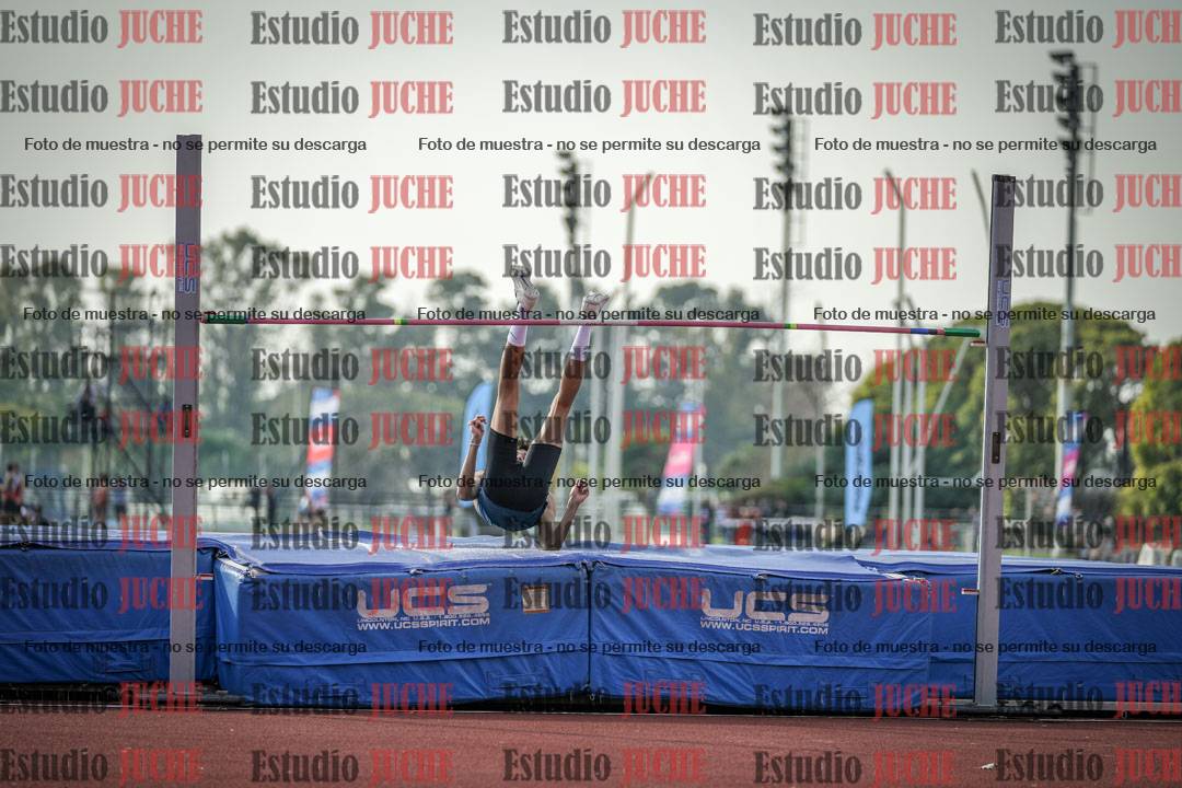 Fotos del salto en alto de varones