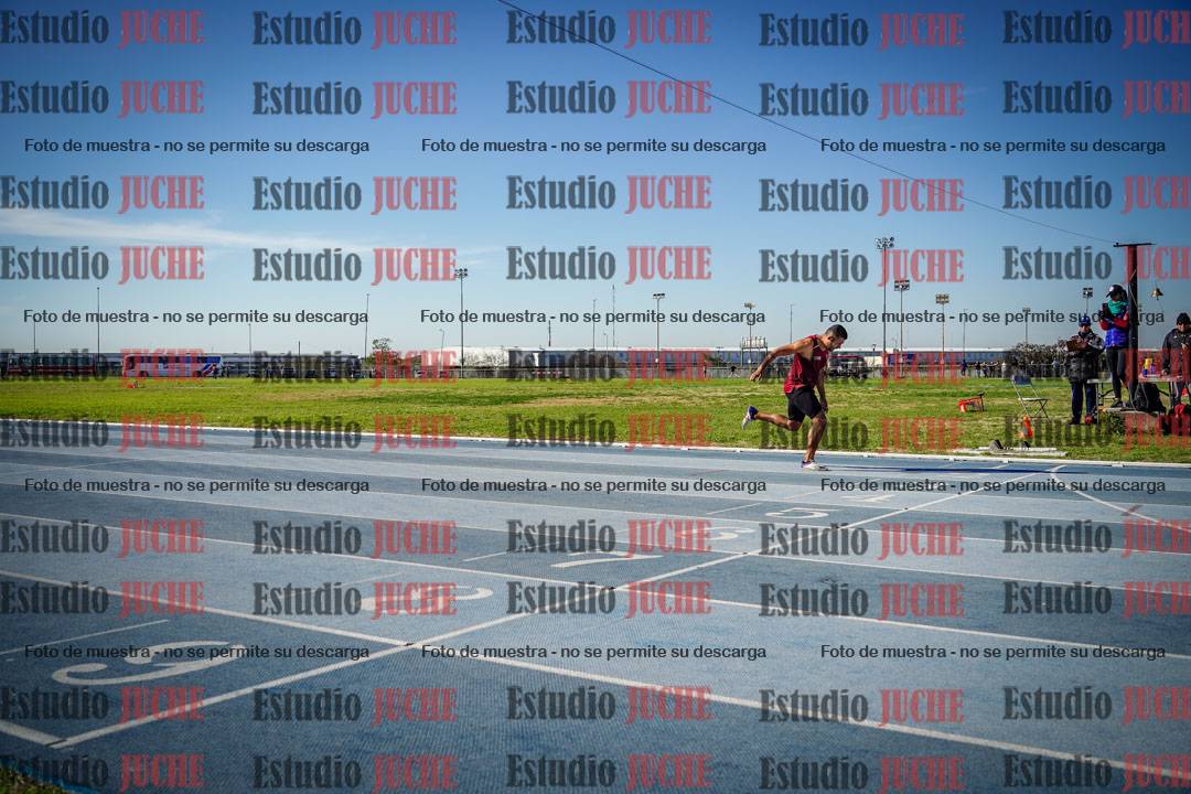 Fotos de los 400 m llanos de varones