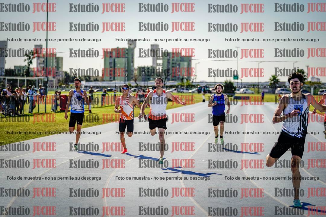 Fotos de los 400 m llanos de varones