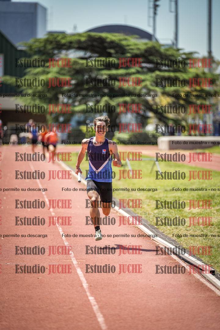 Fotos de las Postas 8x200 m de mujeres y varones - FINAL