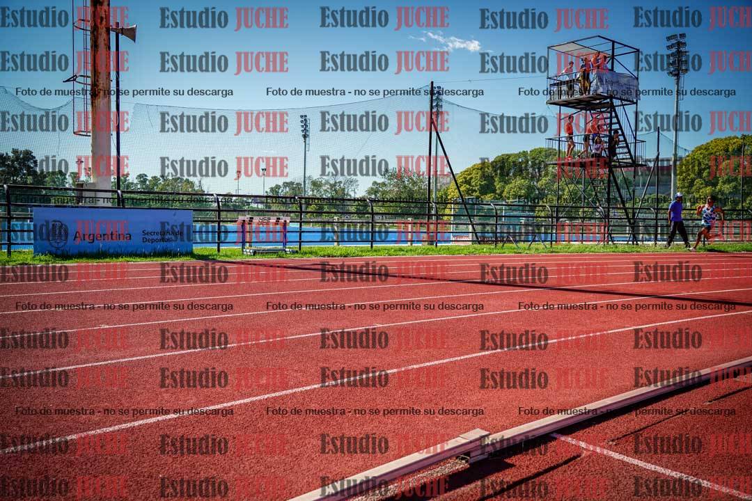 Fotos de los 200 m llanos de varones