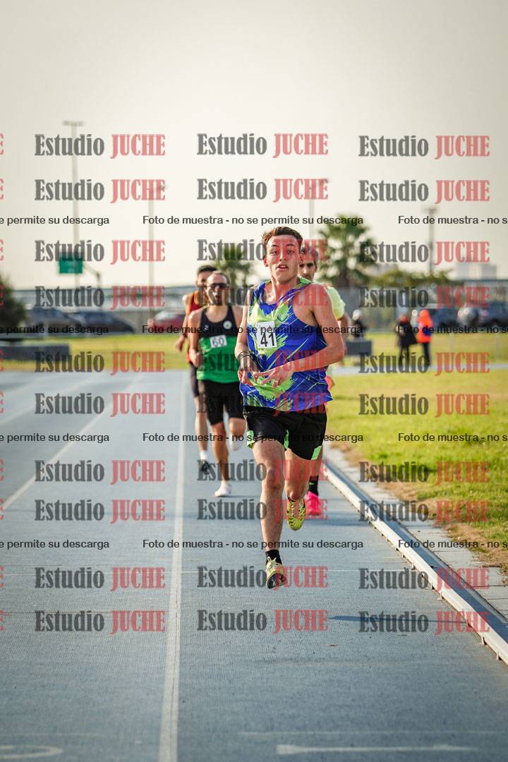 Fotos de los 3000 m llanos de varones