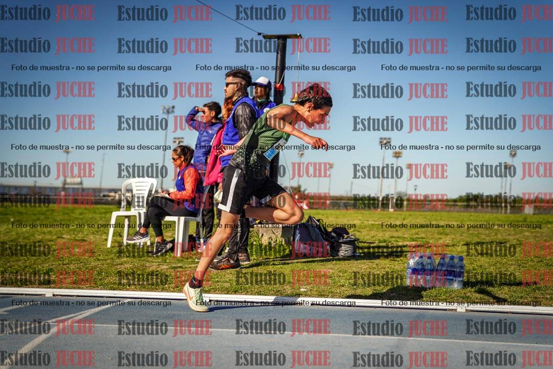 Fotos de los 2000 m llanos de varones