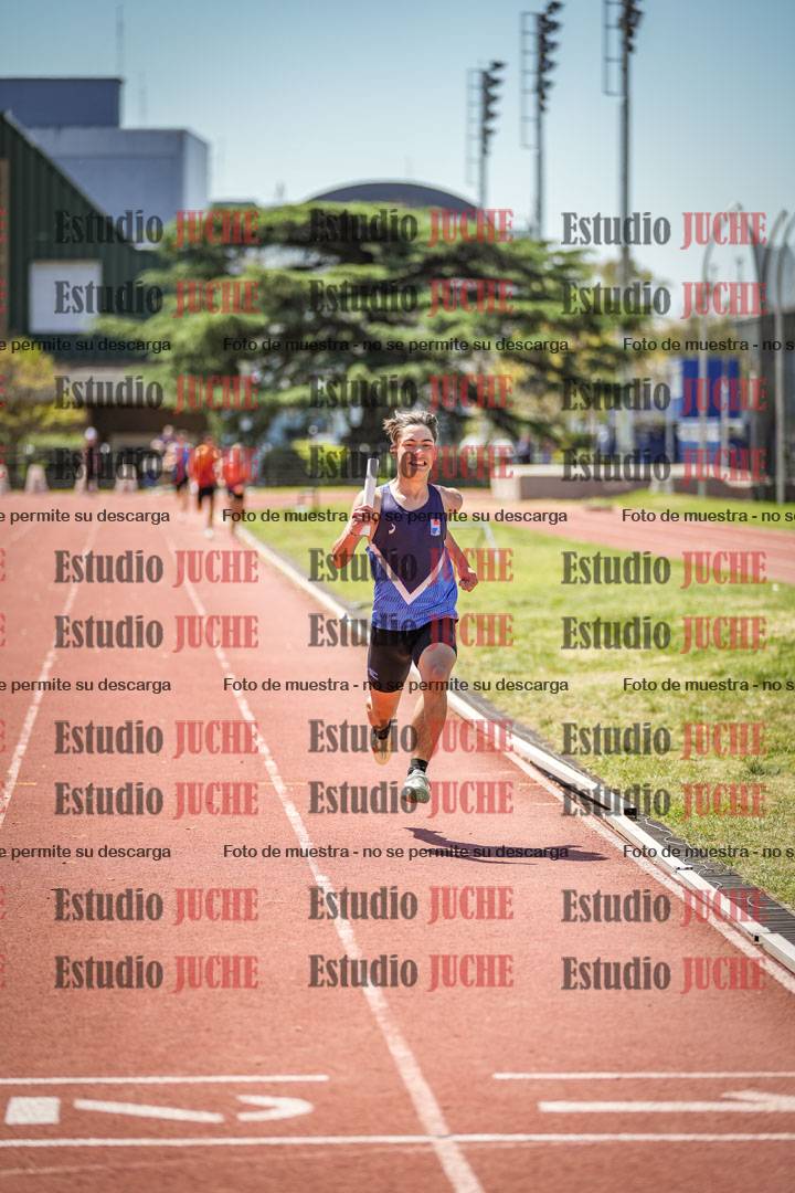 Fotos de las Postas 8x200 m de mujeres y varones - FINAL