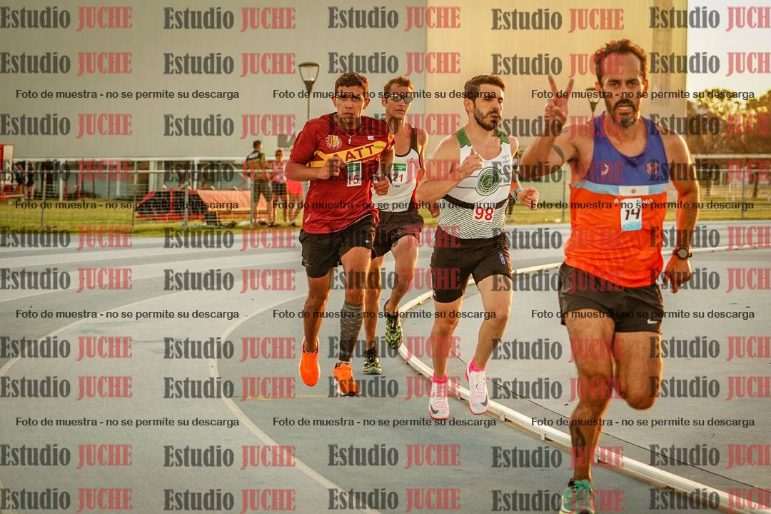 Fotos de los 3000 m llanos de varones