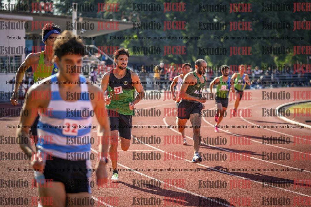 Fotos de los 800 m llanos de varones