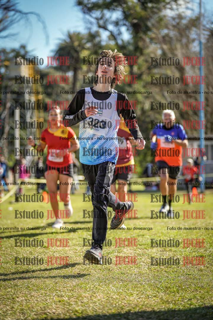 Fotos de la llegada del cross de 1500 m