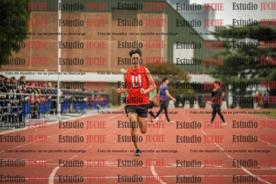 Fotos de los 400 m llanos de varones